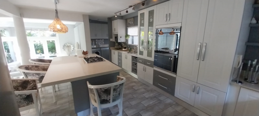 4 Bedroom Property for Sale in Bonnie Doone Eastern Cape